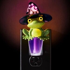 WITCHY FROG Nightlight Wallflowers Plug